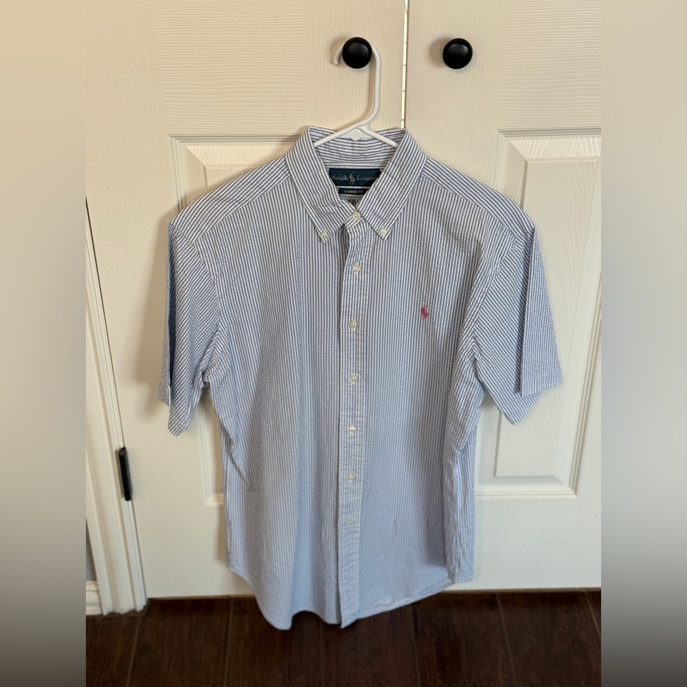Ralph Lauren Classic Fit Seersucker Collared Button Down Short Sleeved Medium